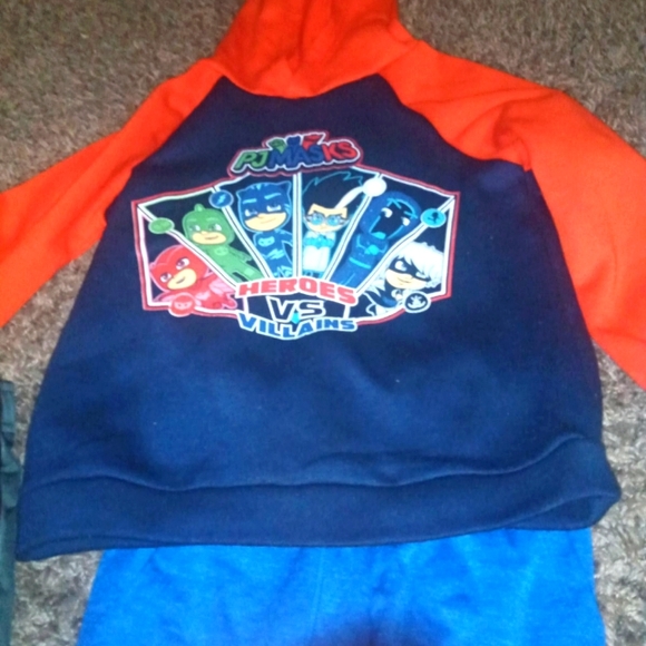 Boys Outfits (3) - Picture 1 of 3